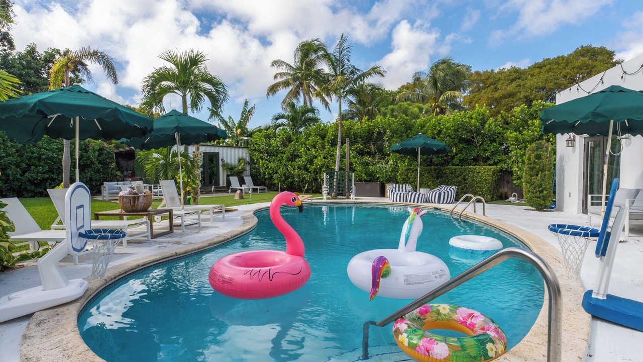 Photo of Outdoor in Coral Way