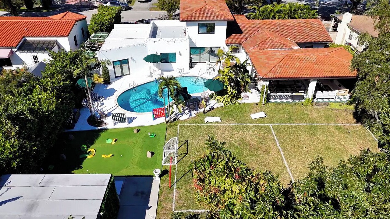 Photo of Outdoor in Coral Way