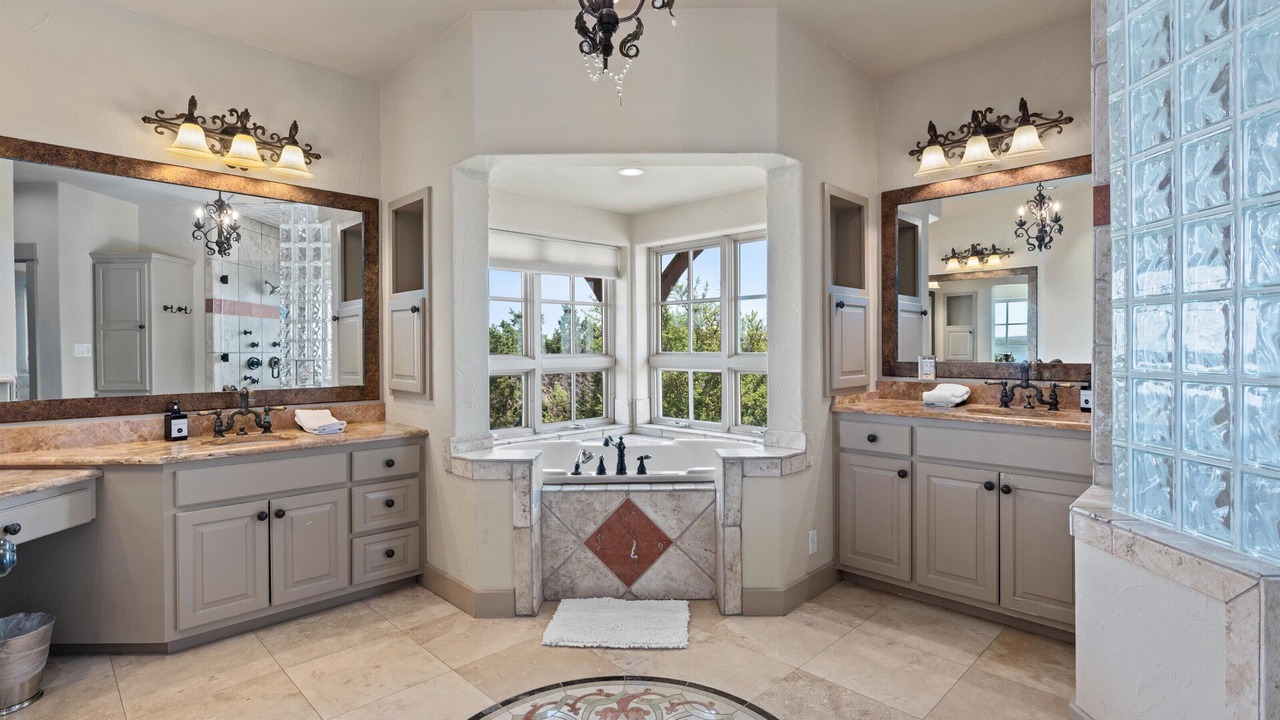 Photo of Bathroom in Marshall's Point