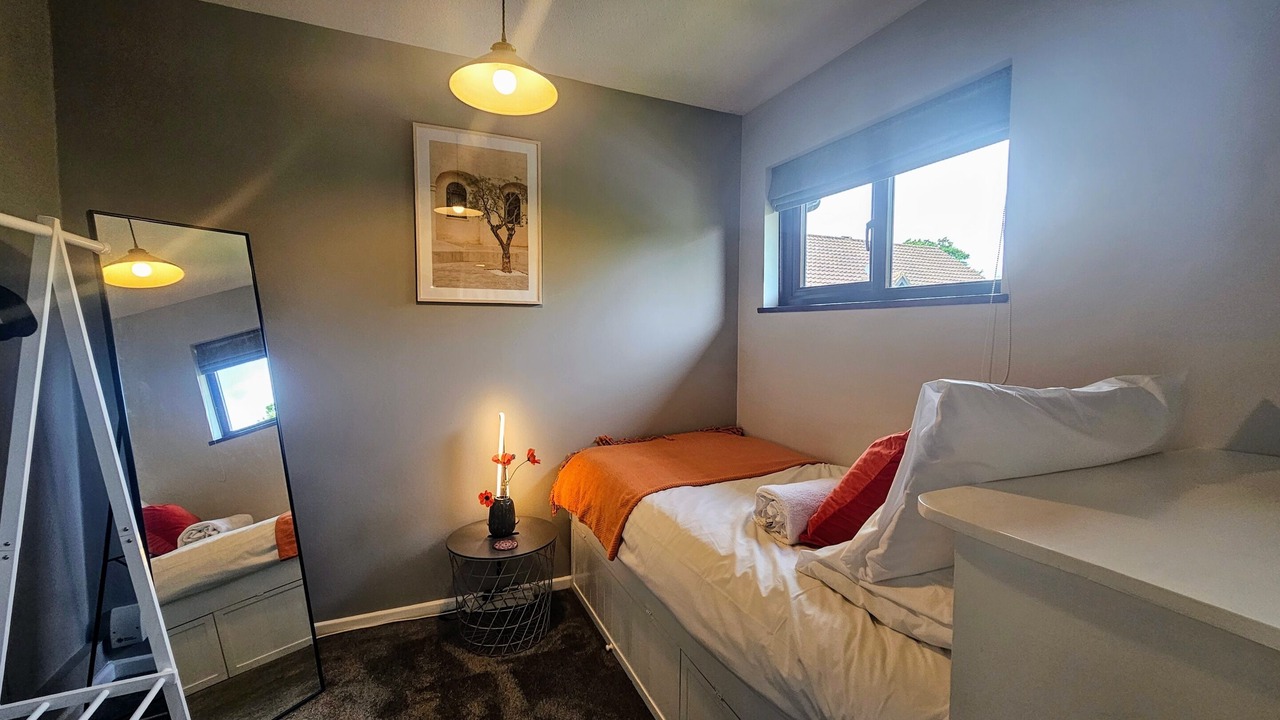 Photo of Others in Horley