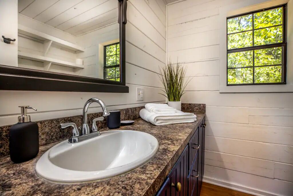 Photo of Bathroom in Tuskahoma