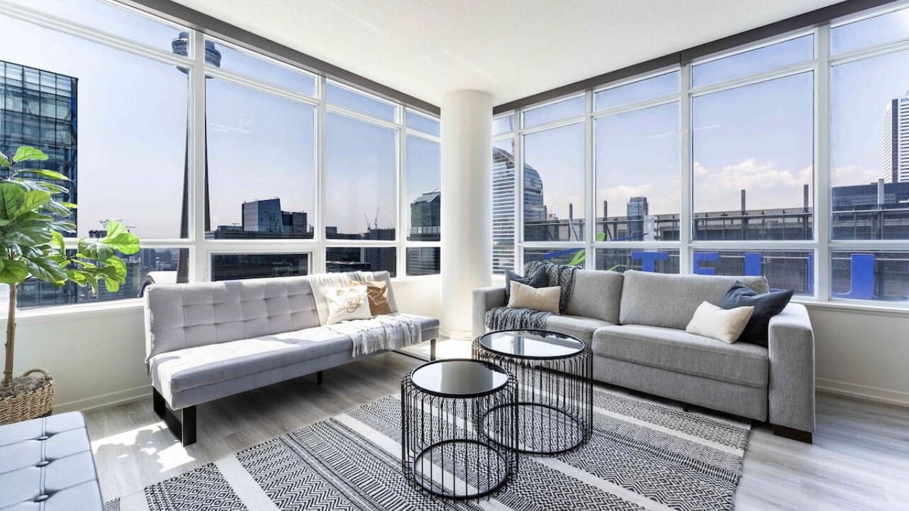 Photo of Livingroom in Toronto Entertainment District