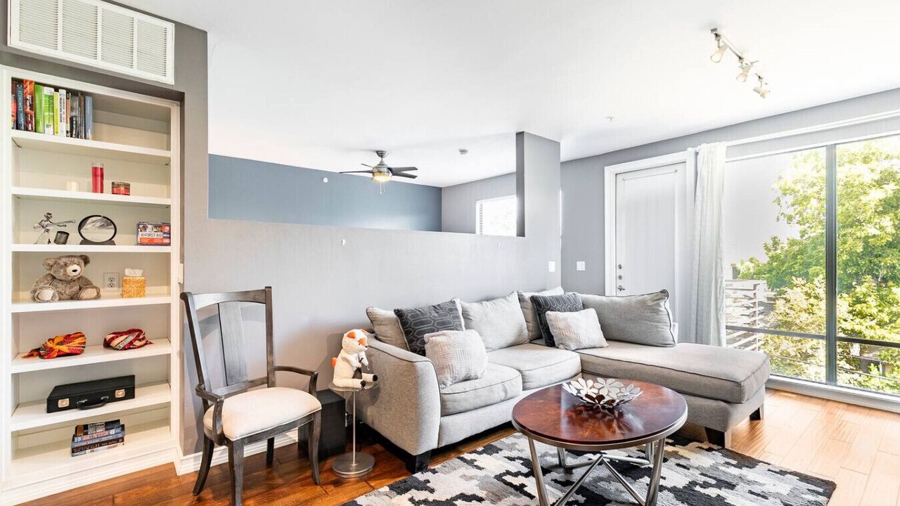 Photo of Livingroom in Oak Lawn