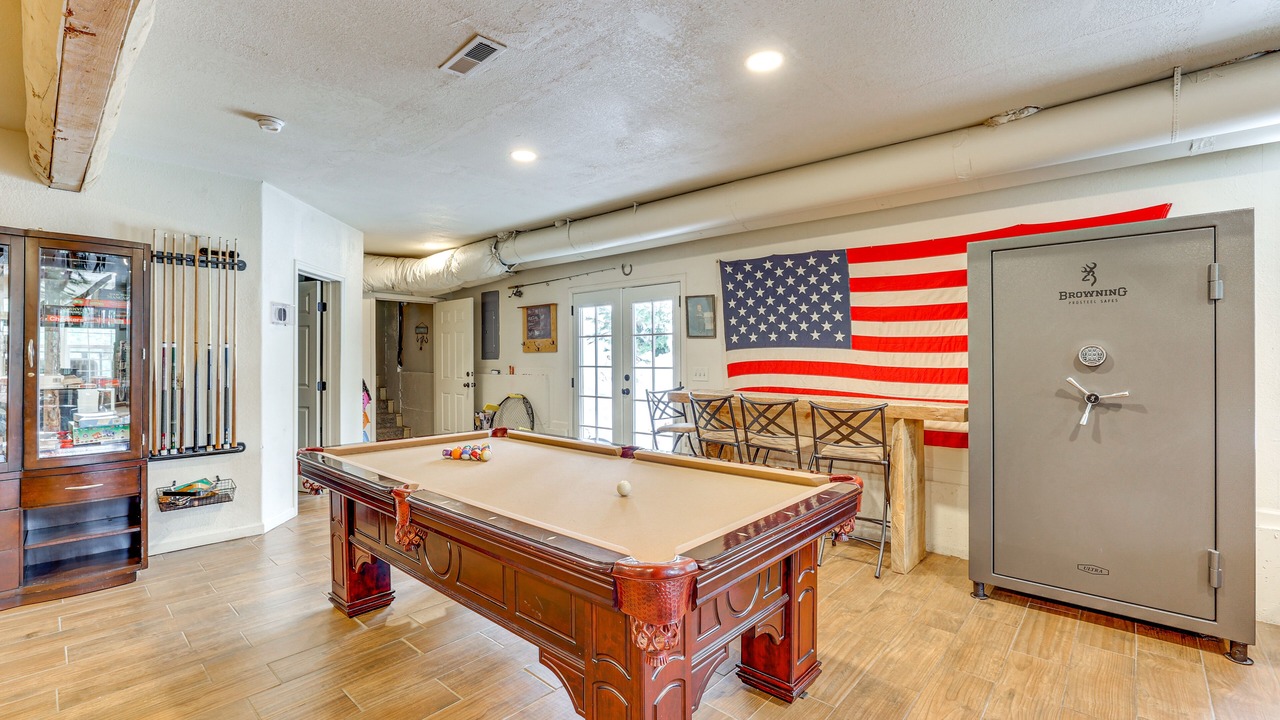 Photo of Bedroom in Garden Valley