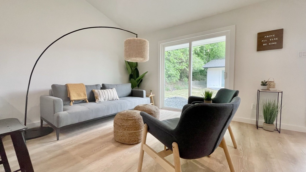 Photo of Livingroom in Barton Hills