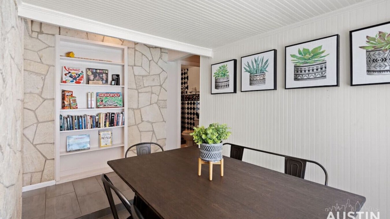Photo of Bedroom in Greater South River City