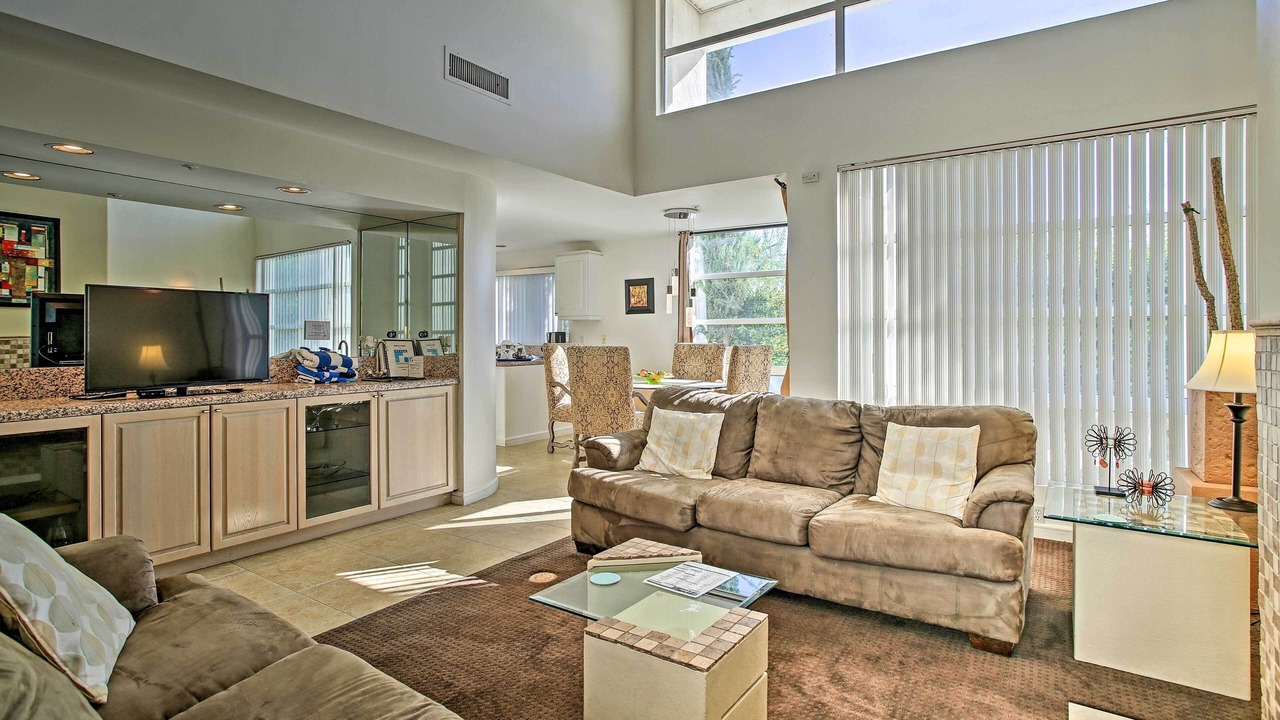 Photo of Livingroom in Cathedral City