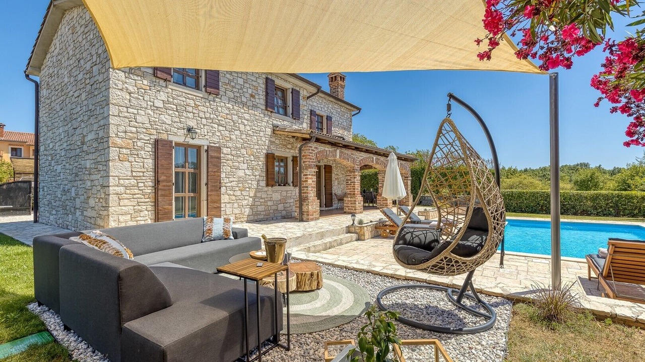 Photo of Outdoor in Stifanici
