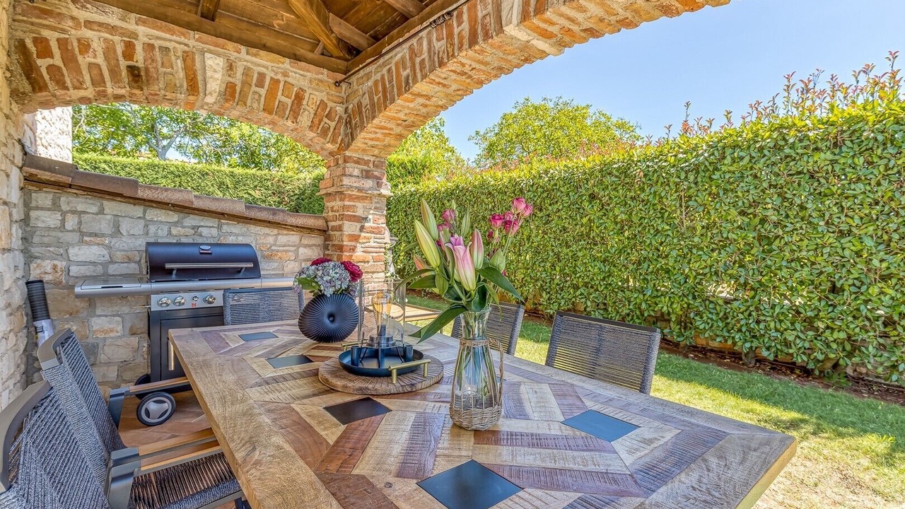 Photo of Outdoor in Stifanici