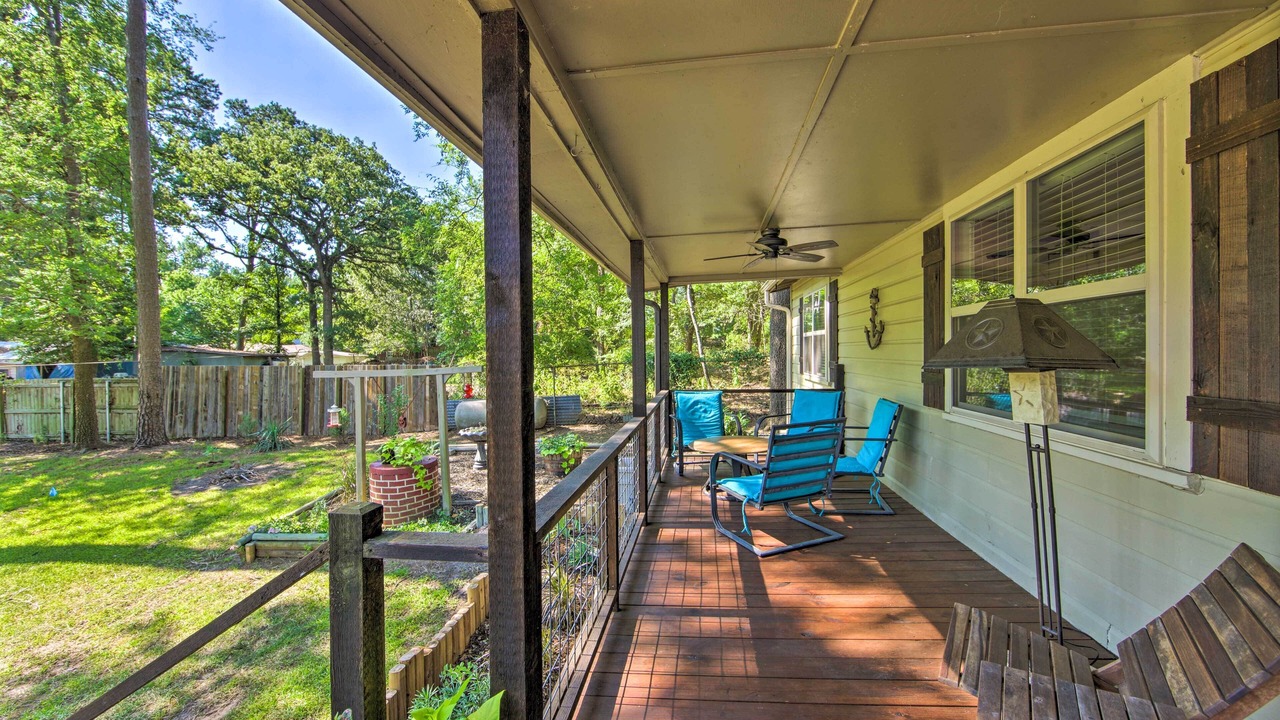 Photo of Patio Balcony in Hawkins