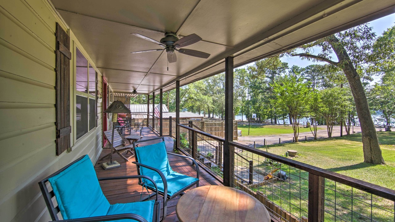 Photo of Patio Balcony in Hawkins