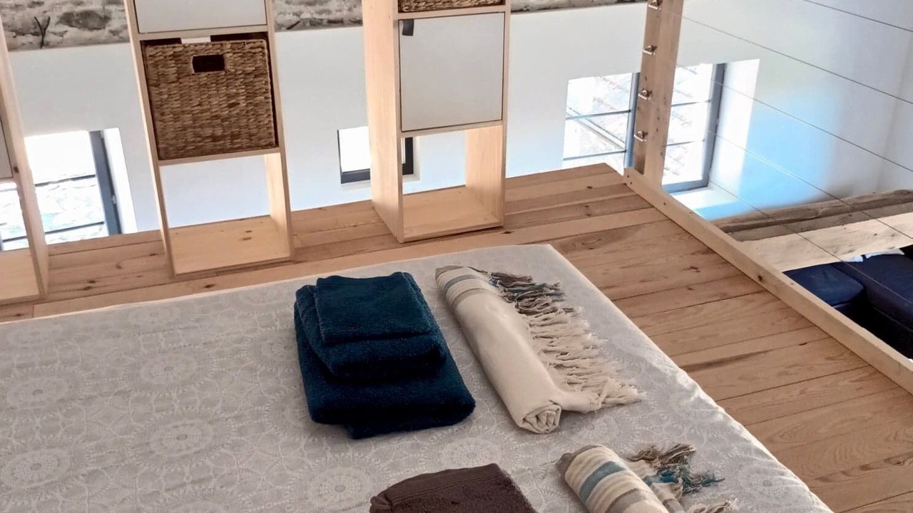 Photo of Others in Crespin