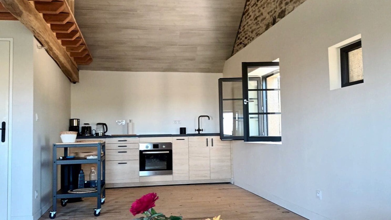 Photo of Others in Crespin