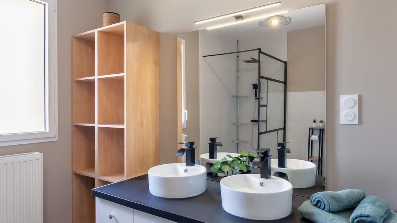 Photo of Bathroom in Locquirec