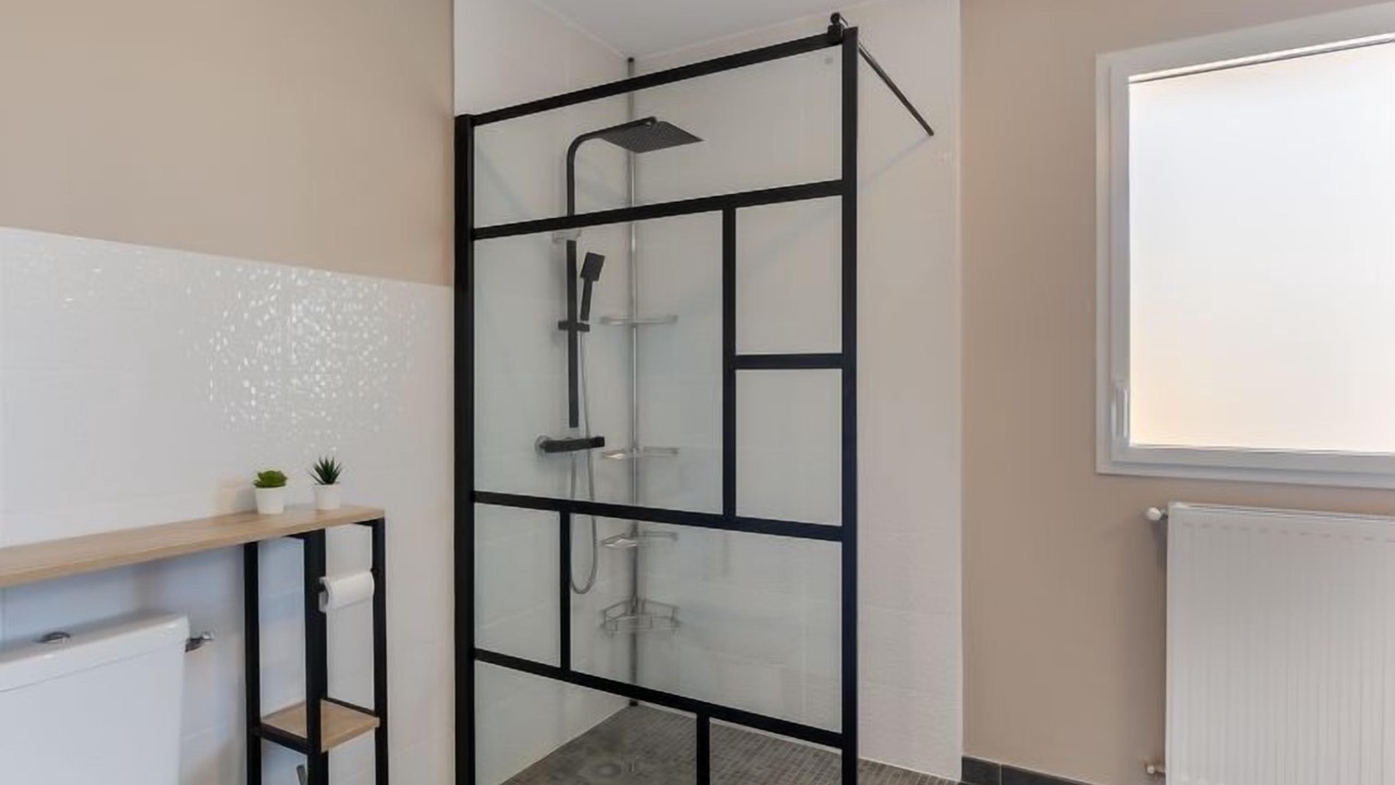 Photo of Bathroom in Locquirec