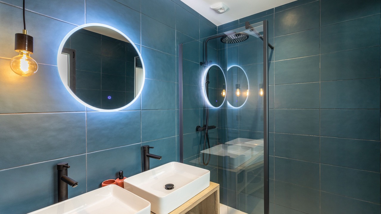 Photo of Bathroom in Saint-Helier