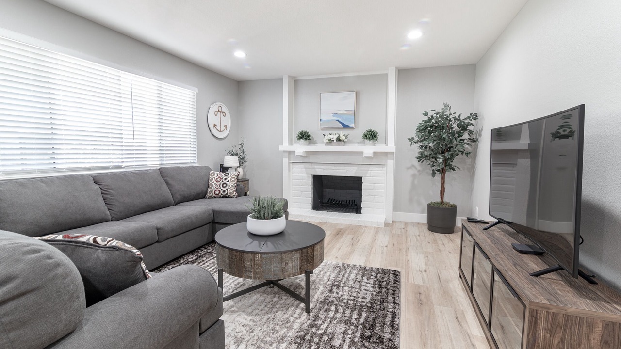 Photo of Livingroom in Sacramento