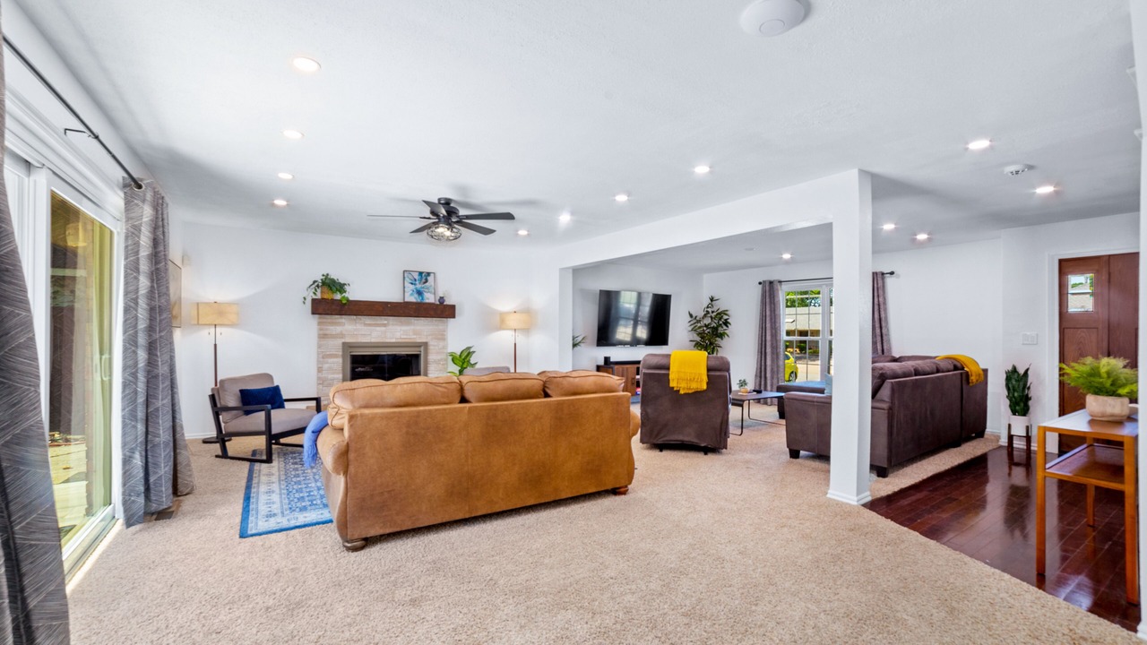 Photo of Livingroom in Tulsa