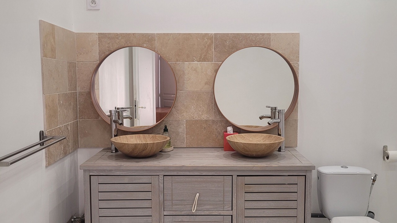 Photo of Bathroom in Uzes
