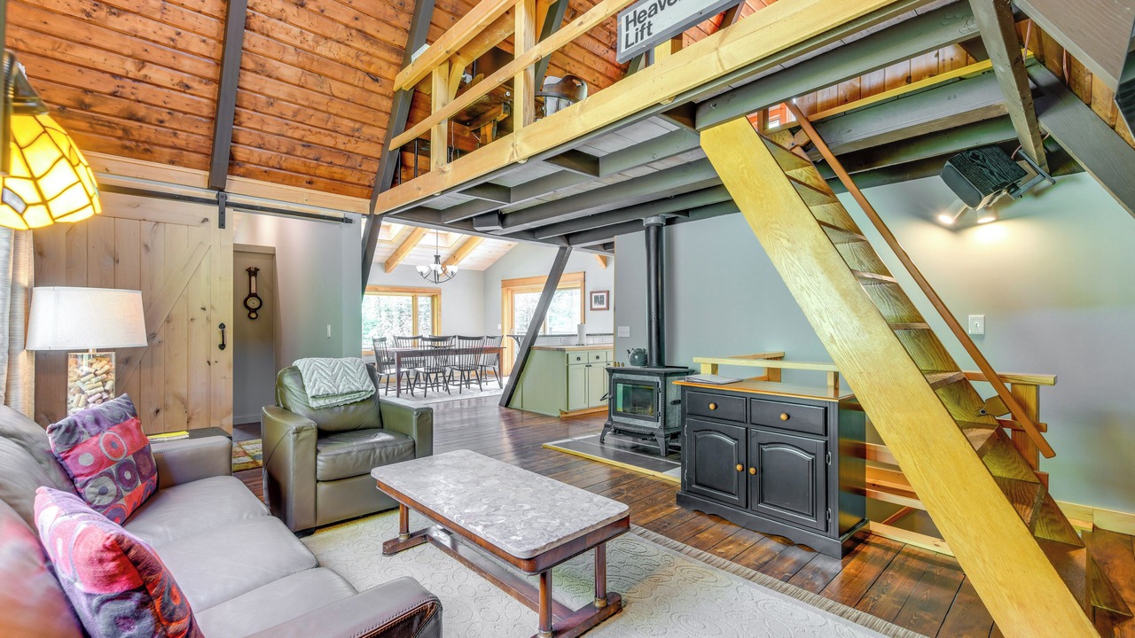 Photo of Livingroom in Warren