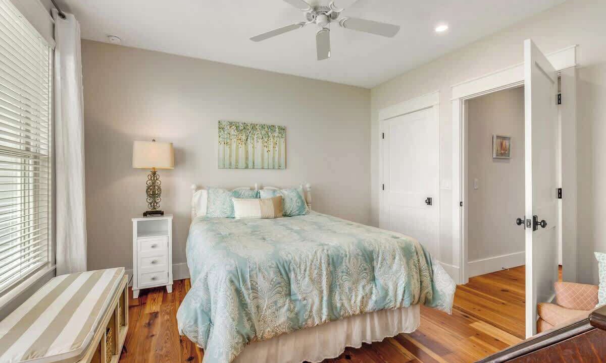 Photo of Bedroom in Orange Park