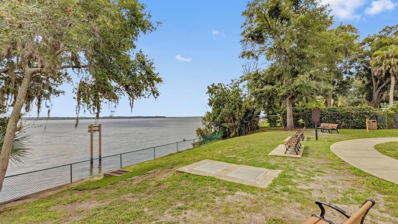 Photo of Outdoor in Orange Park