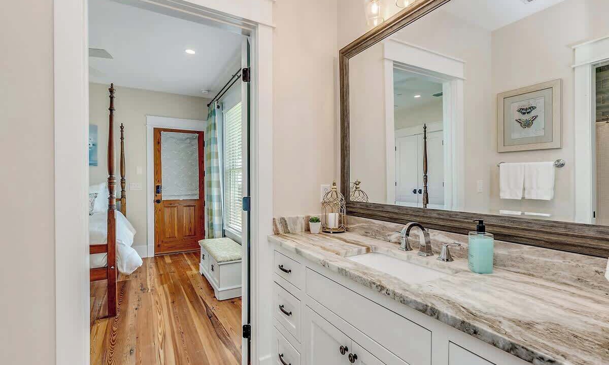 Photo of Bathroom in Orange Park