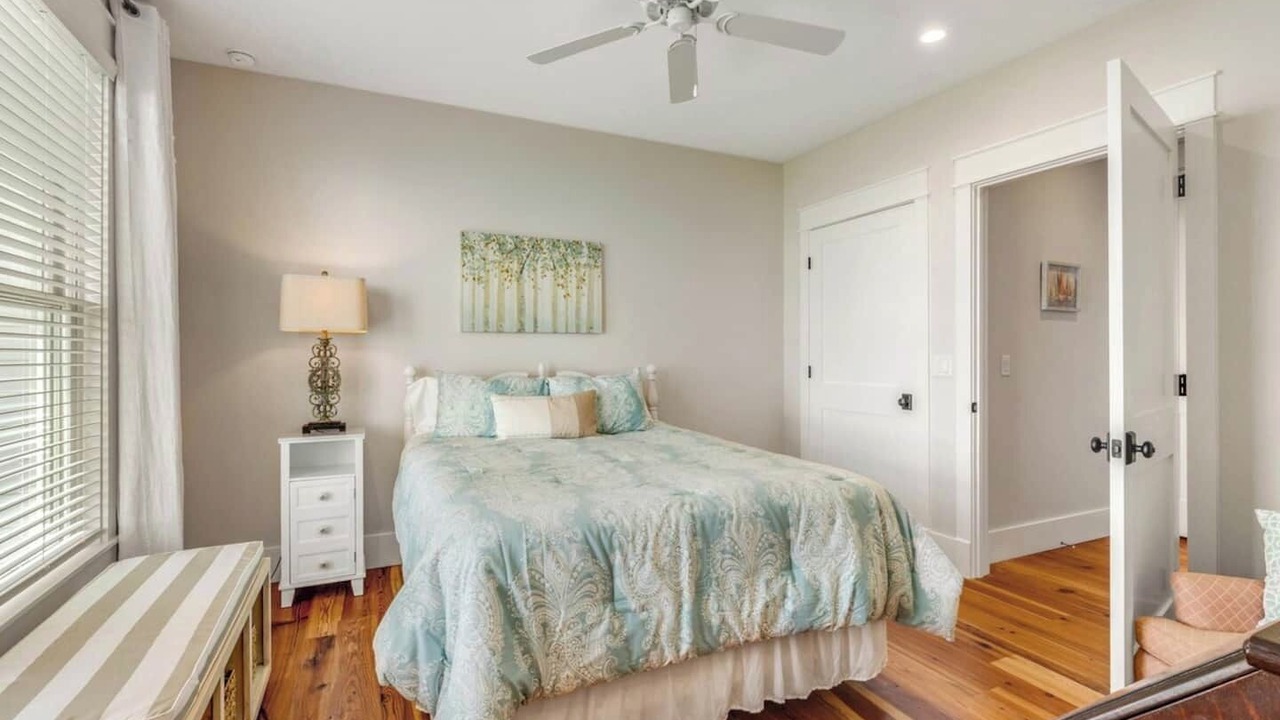 Photo of Bedroom in Orange Park
