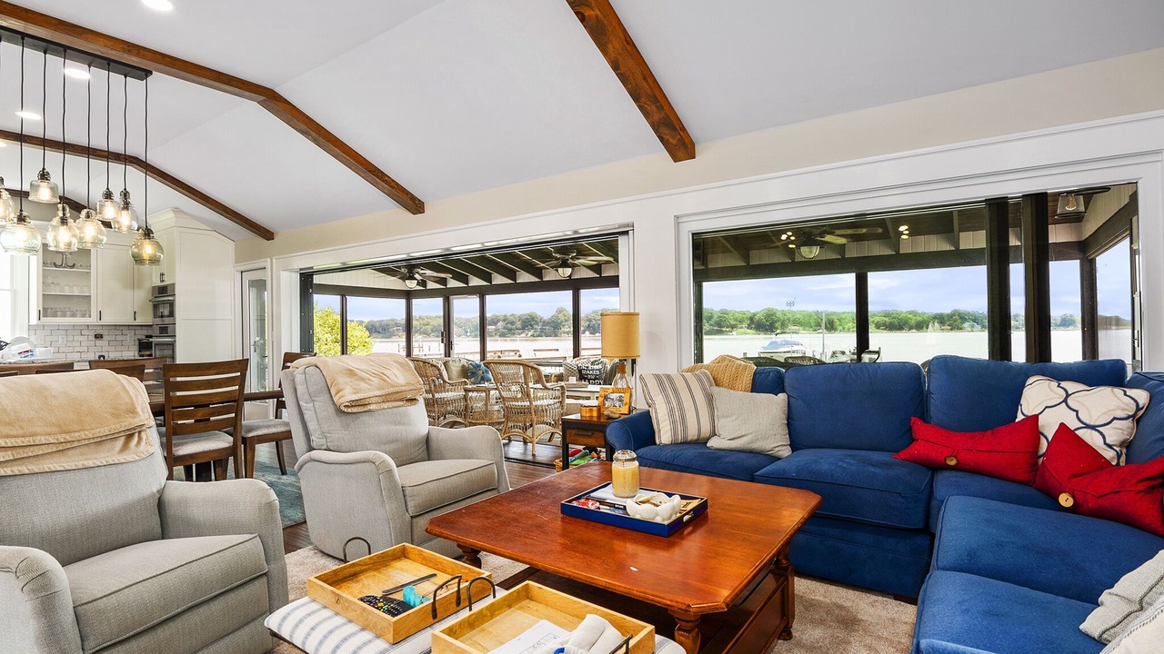 Photo of Livingroom in Chestertown