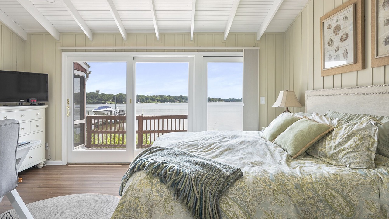 Photo of Bedroom in Chestertown