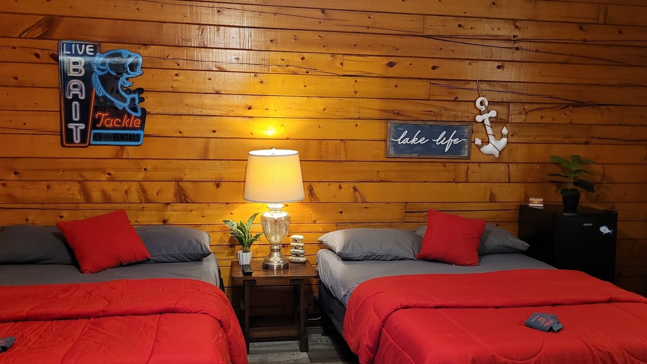 Photo of Bedroom in Karnack