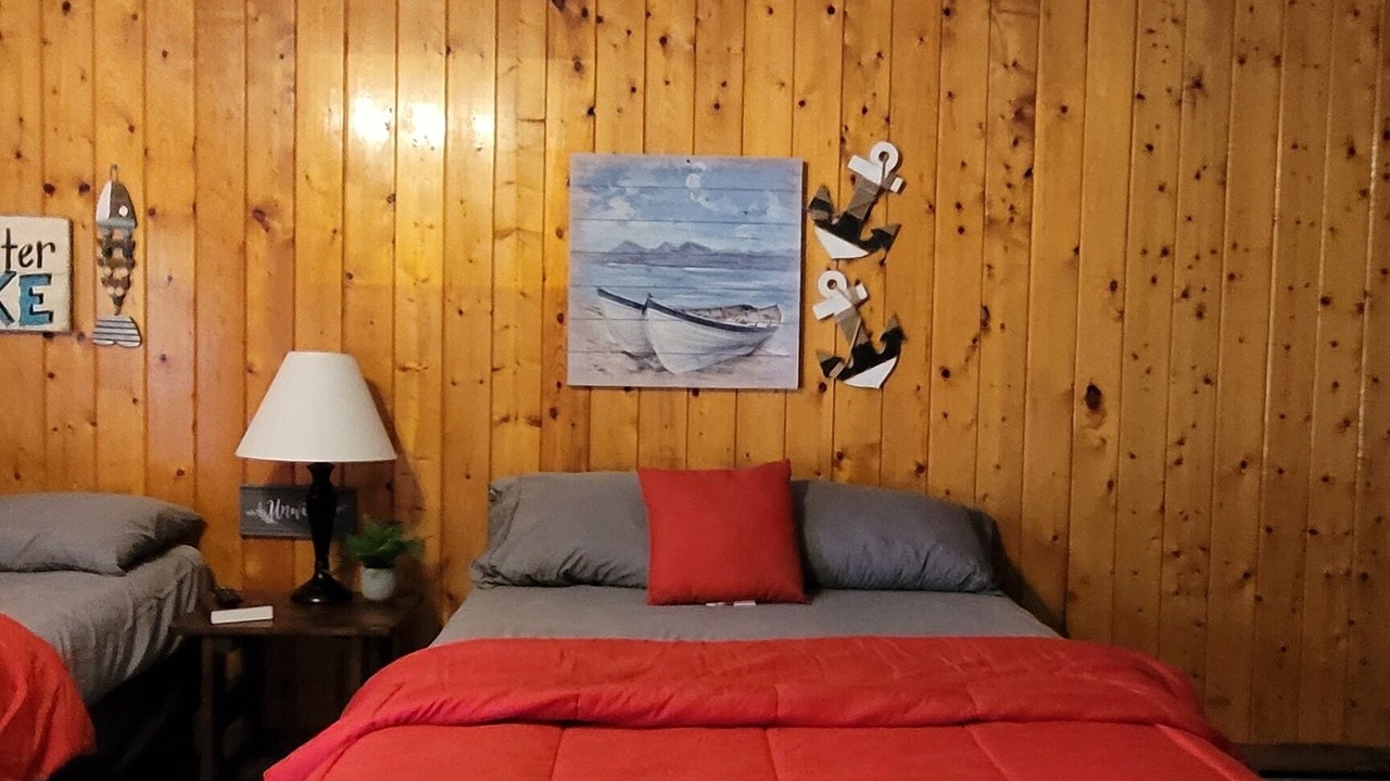 Photo of Bedroom in Karnack