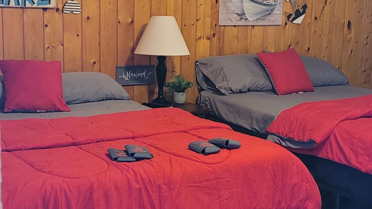 Photo of Bedroom in Karnack
