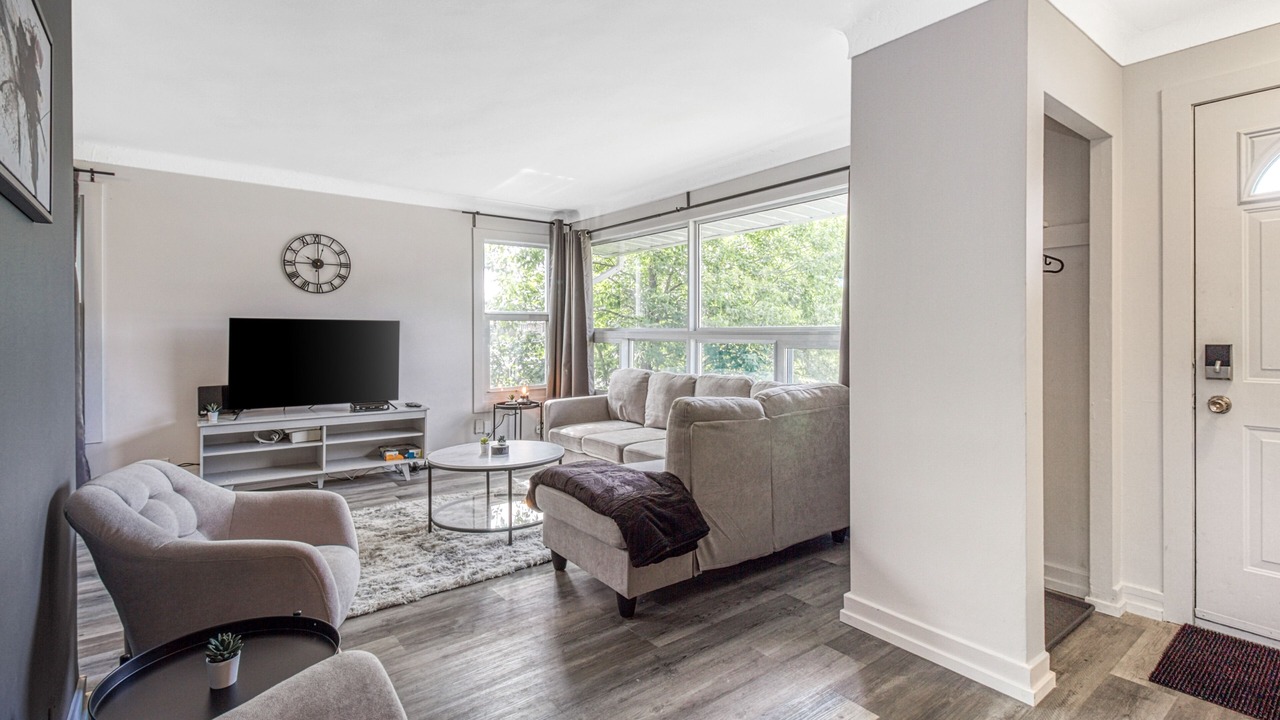 Photo of Livingroom in Sudbury