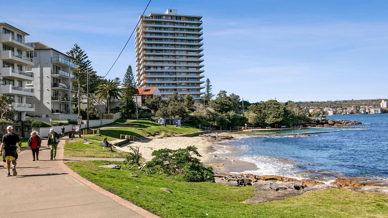 Photo of Others in Fairlight