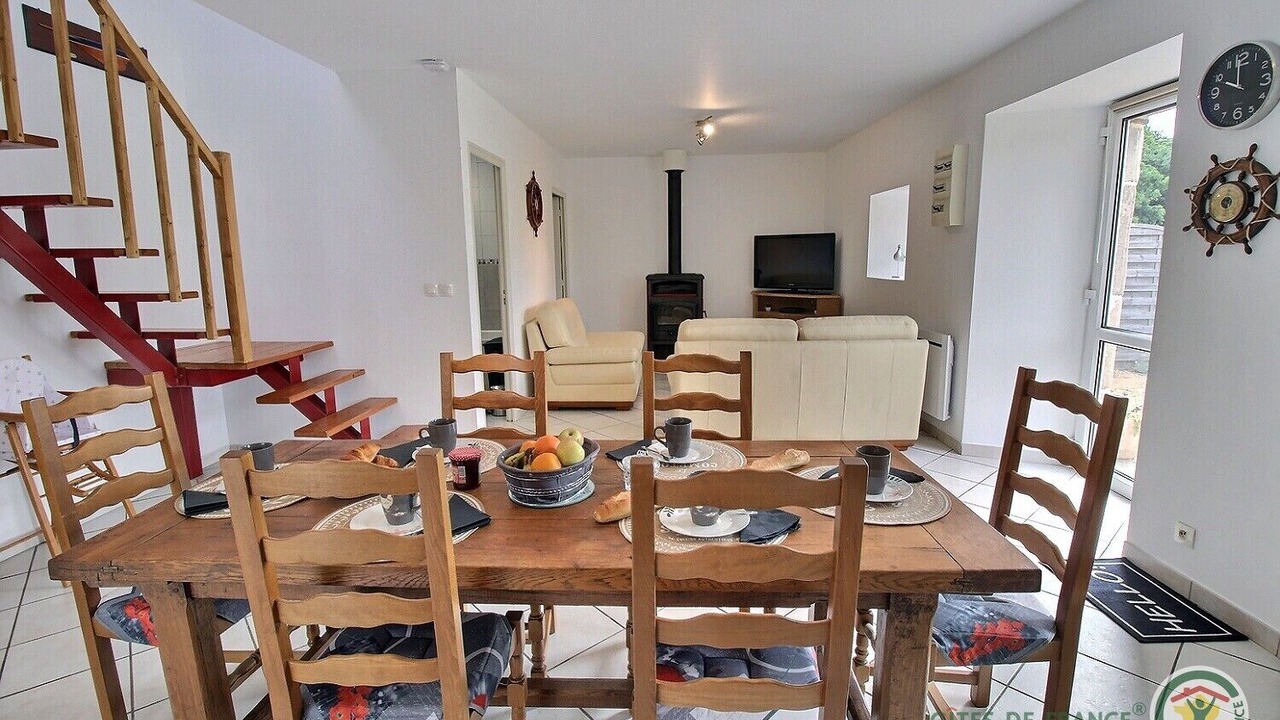 Photo of Others in Yvias