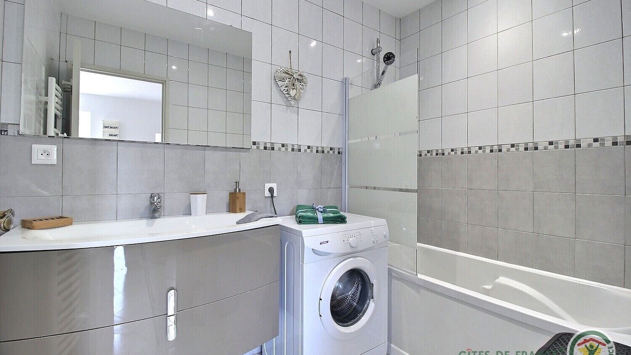 Photo of Bathroom in Yvias