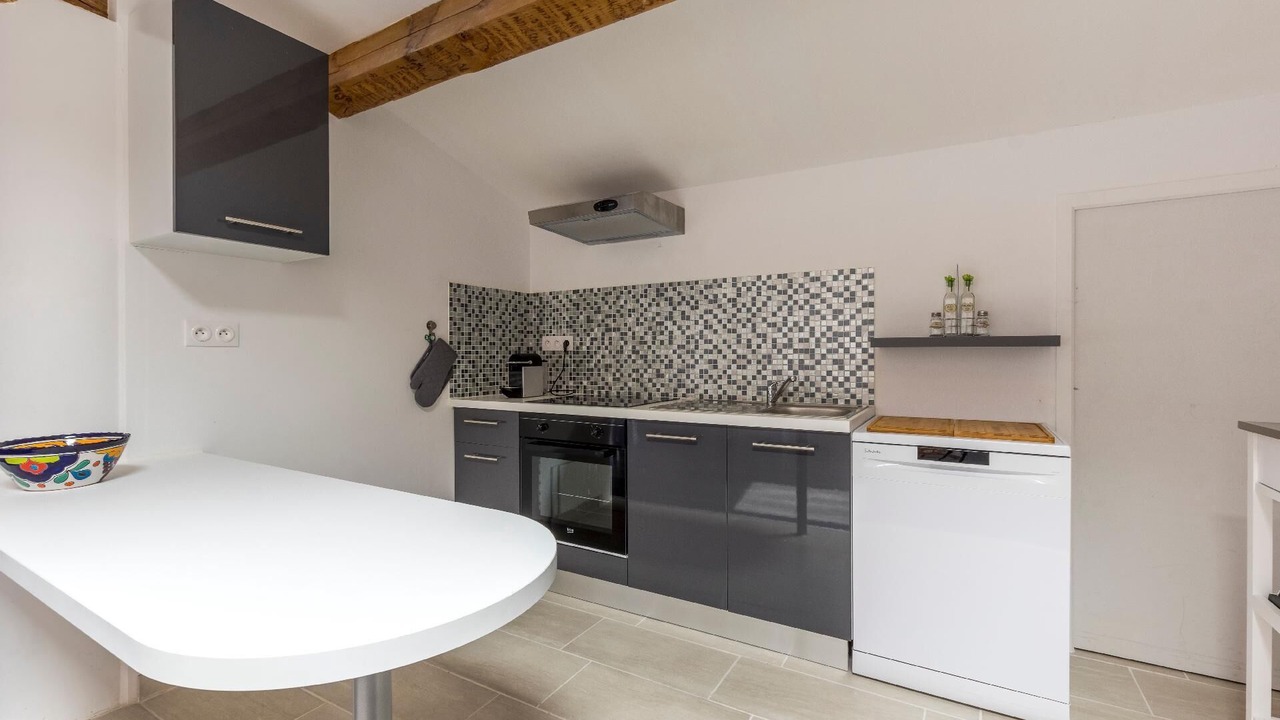 Photo of Kitchen in Herepian