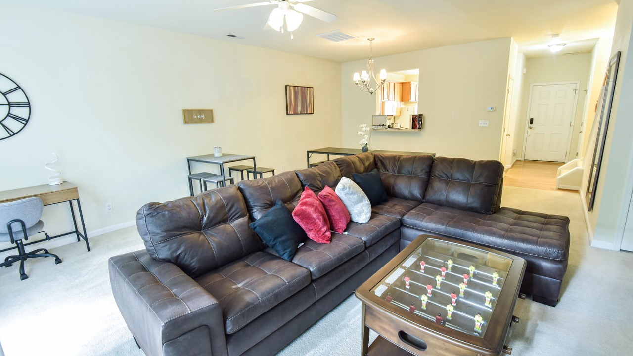 Photo of Livingroom in Charlottesville
