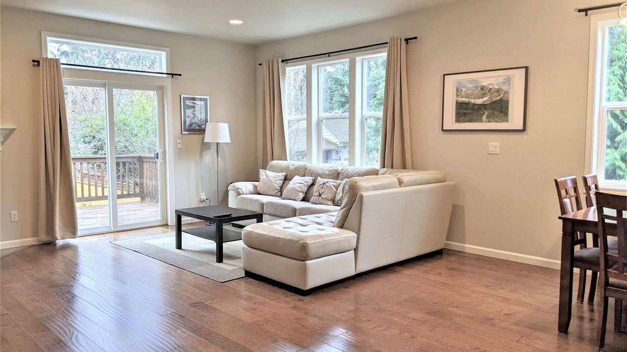 Photo of Livingroom in Kenmore