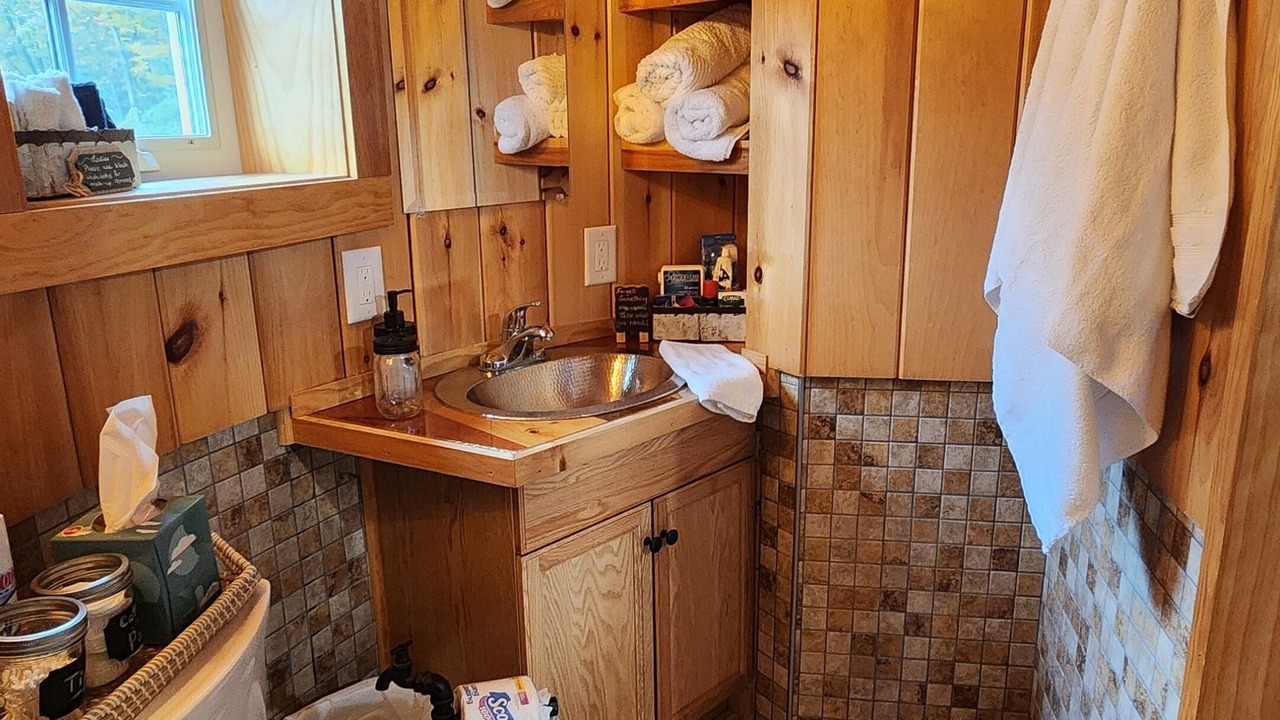 Photo of Bathroom in Cuddebackville