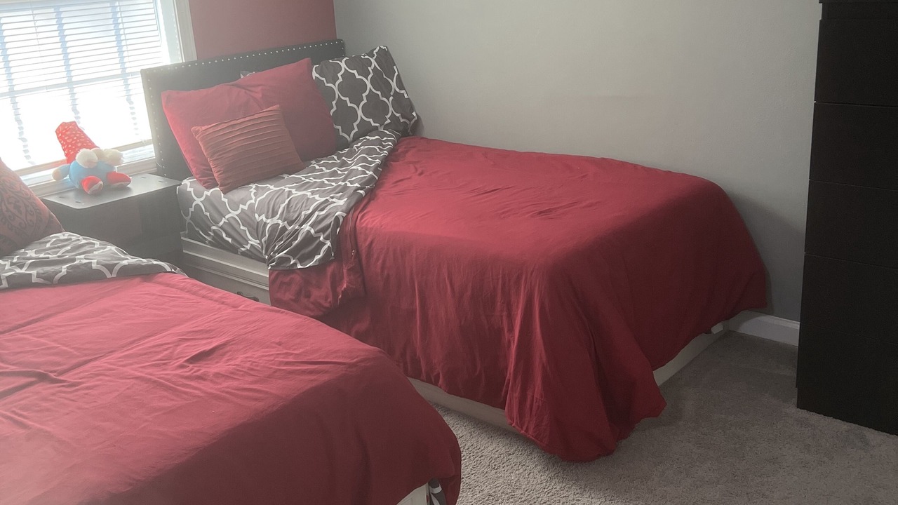 Photo of Bedroom in Laurel Lake