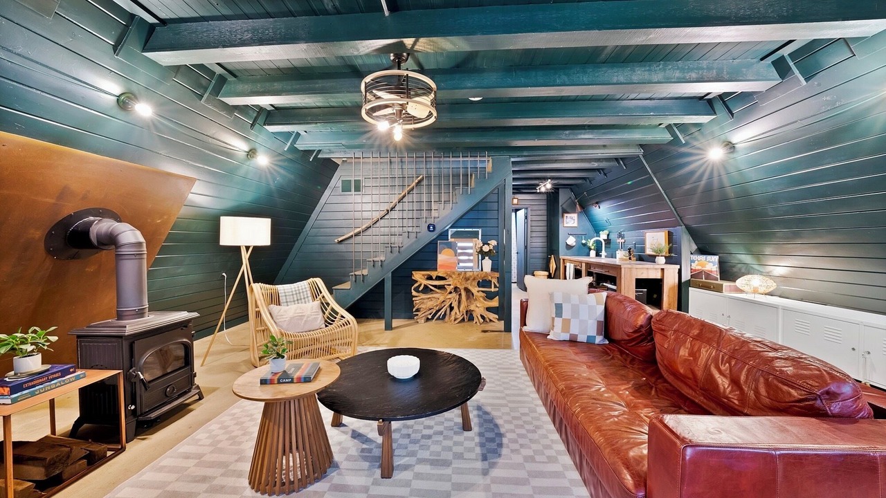 Photo of Livingroom in Gun Barrel City