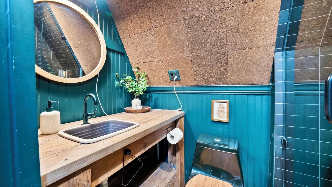 Photo of Bathroom in Gun Barrel City