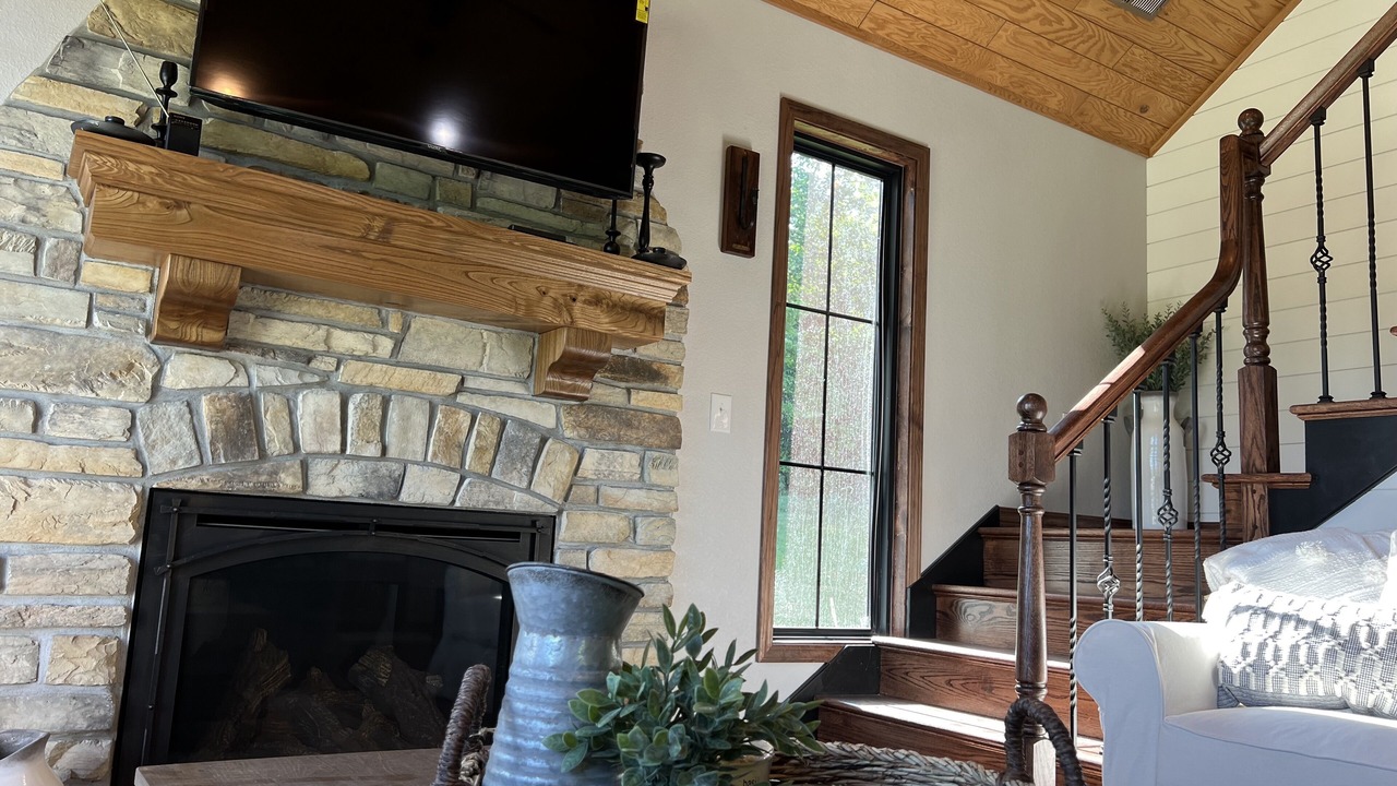 Photo of Livingroom in Bourbon