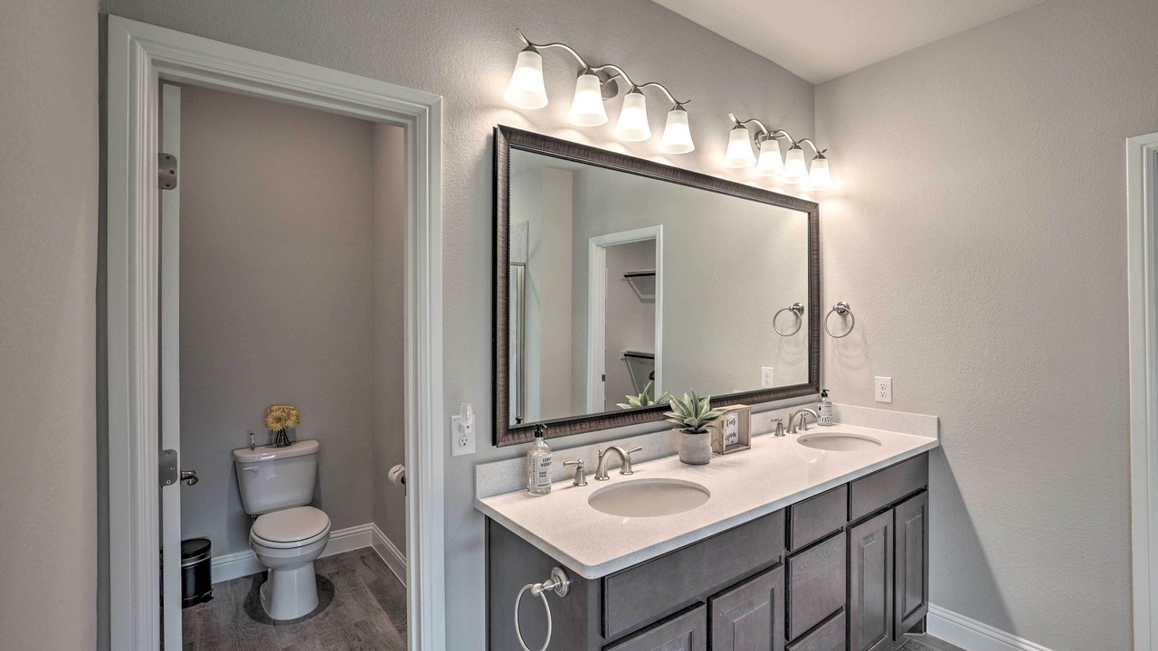 Photo of Bathroom in Parker County