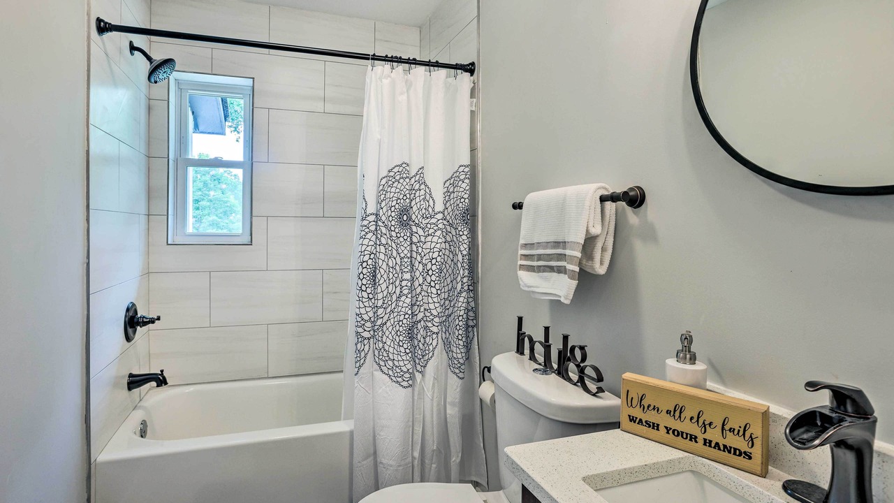Photo of Bathroom in Tuskegee