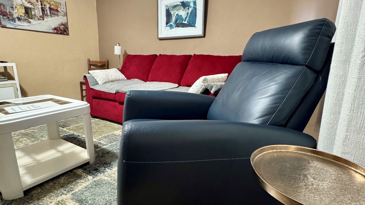 Photo of Livingroom in Taos