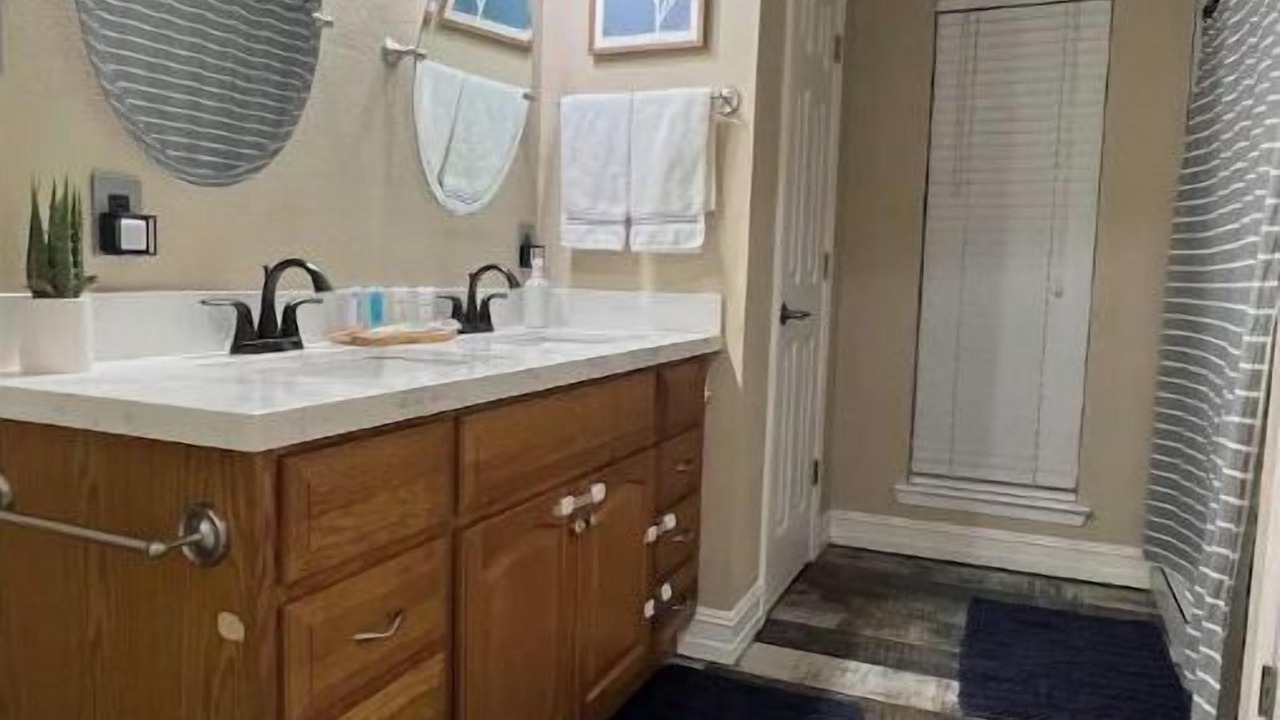 Photo of Bathroom in Beaumont
