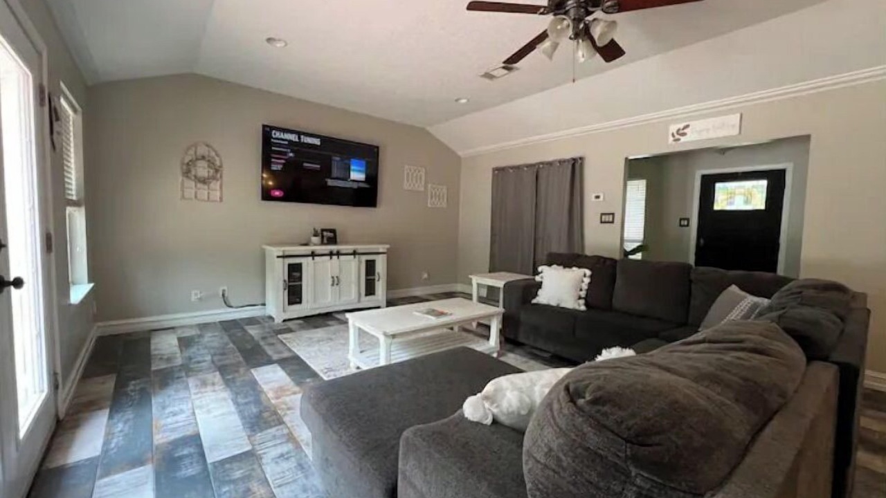 Photo of Livingroom in Beaumont